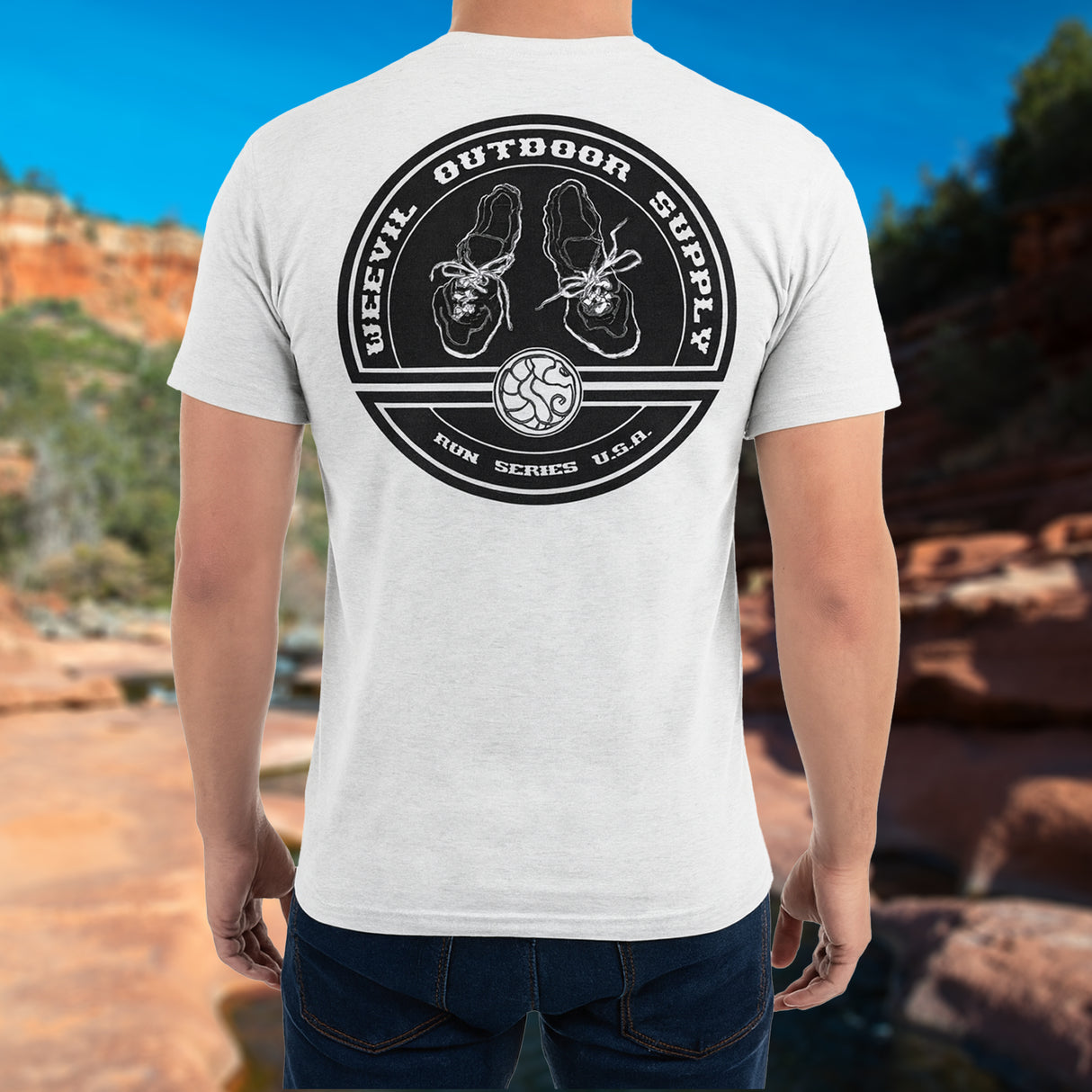 RUN BADGE T // WHITE