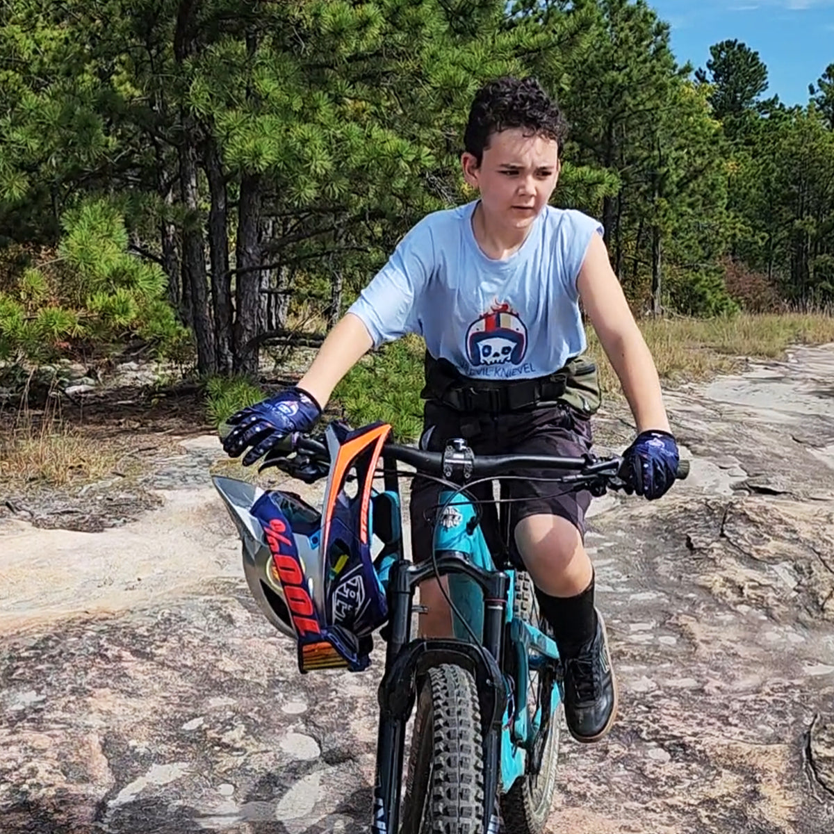 WEEVIL KNIEVEL // GRIP-R GLOVES