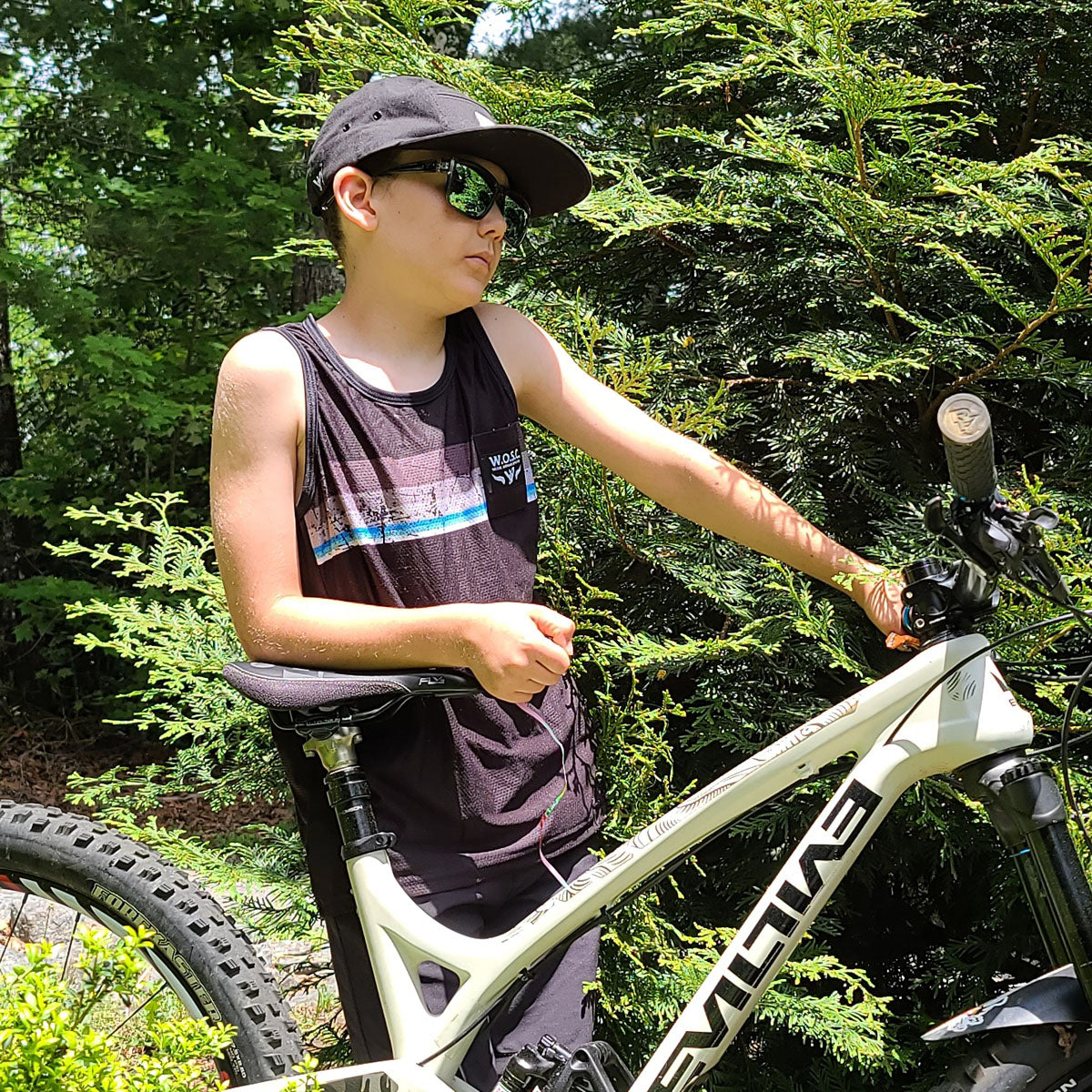 HELIUM TANK // YOUTH