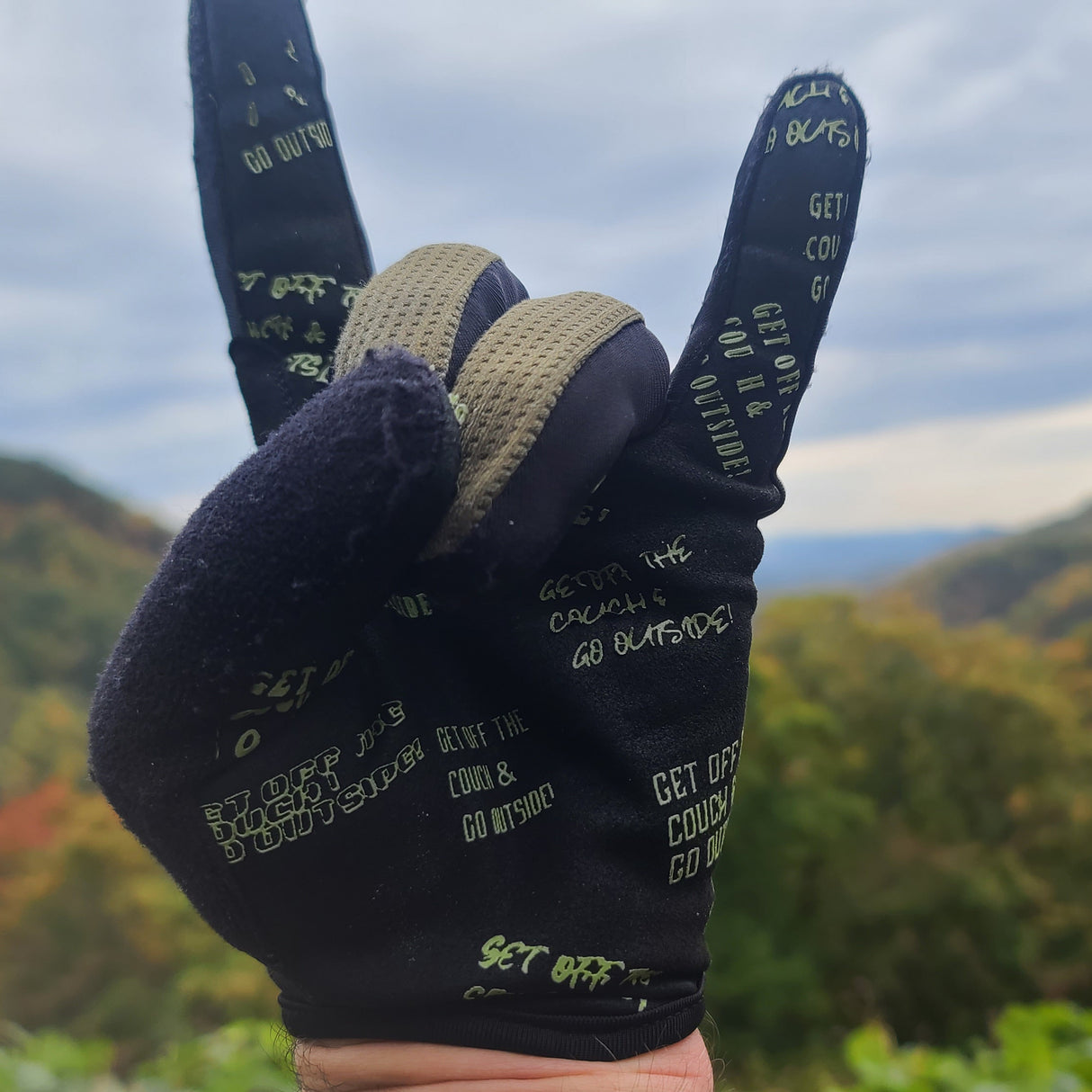 MOSS FOREST  //  SHRALP GLOVES