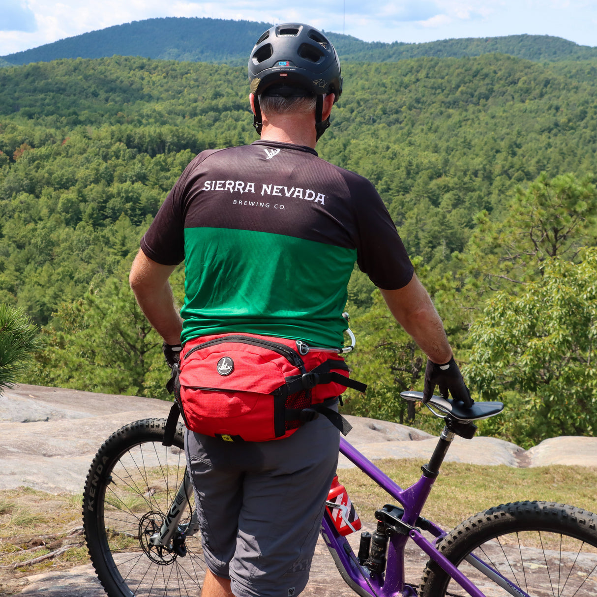 YAKSAK  ELITE // DAY HIP PACK // RED