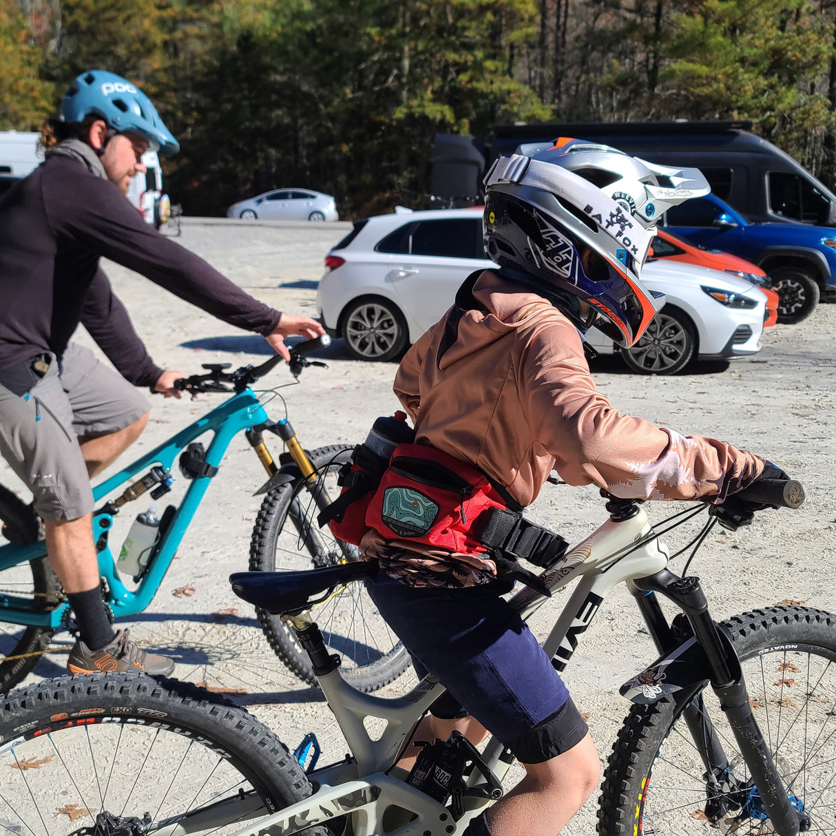 BURROSAK AIR // HIP PACK // RED