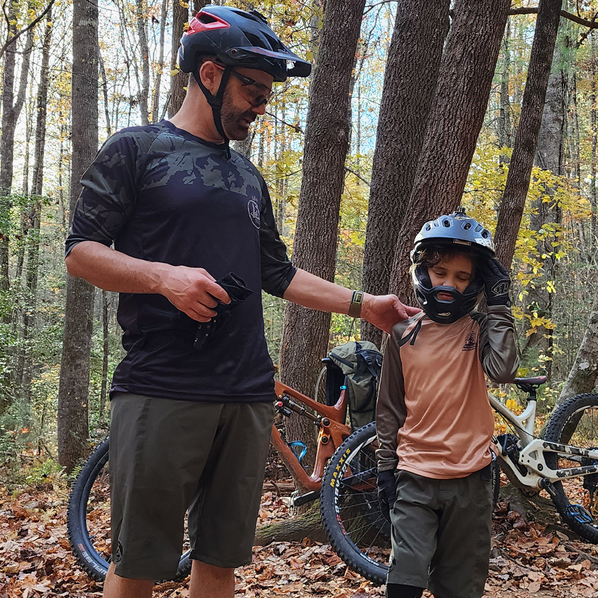 HELLBENDERS MTB SHORTS