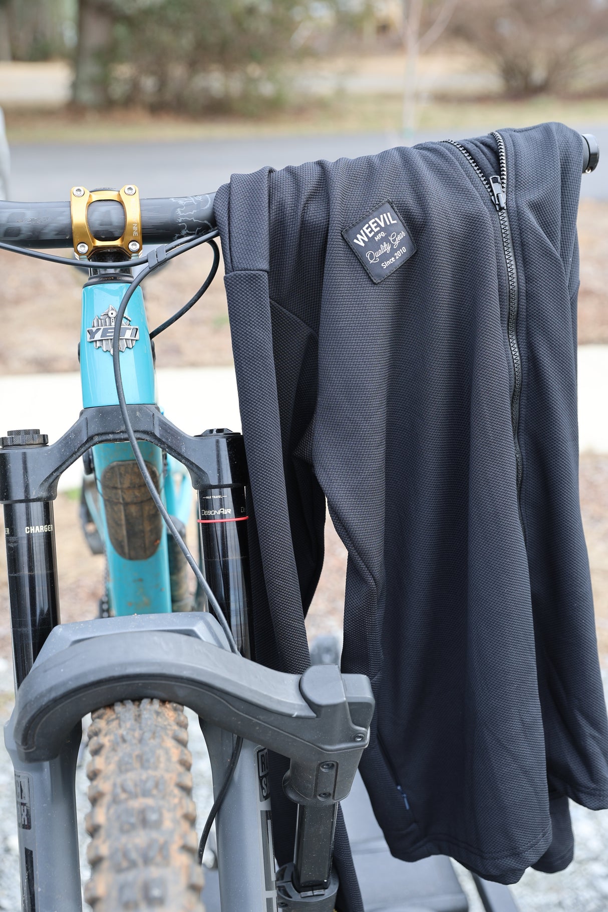 FLOW ZIP HOODIE // BLK